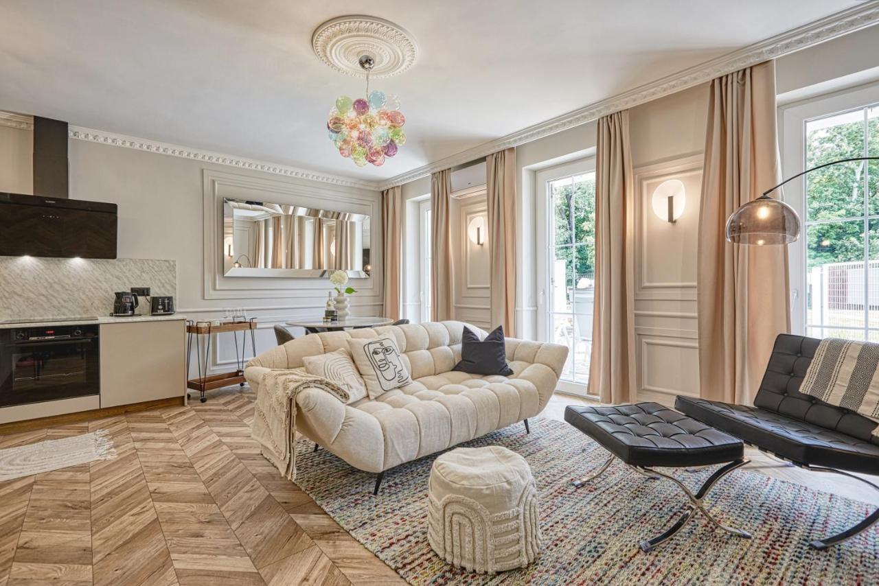 The Doors Luxury Apartment Mosonmagyaróvár Dış mekan fotoğraf