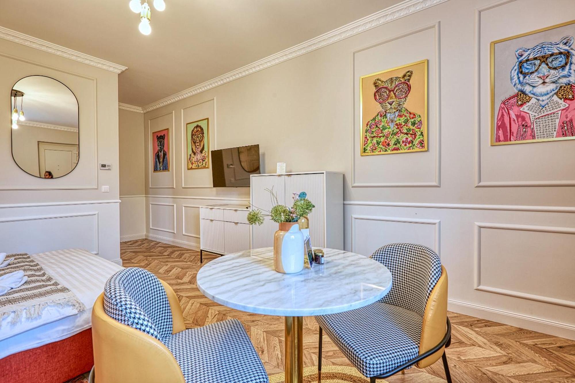 The Doors Luxury Apartment Mosonmagyaróvár Dış mekan fotoğraf